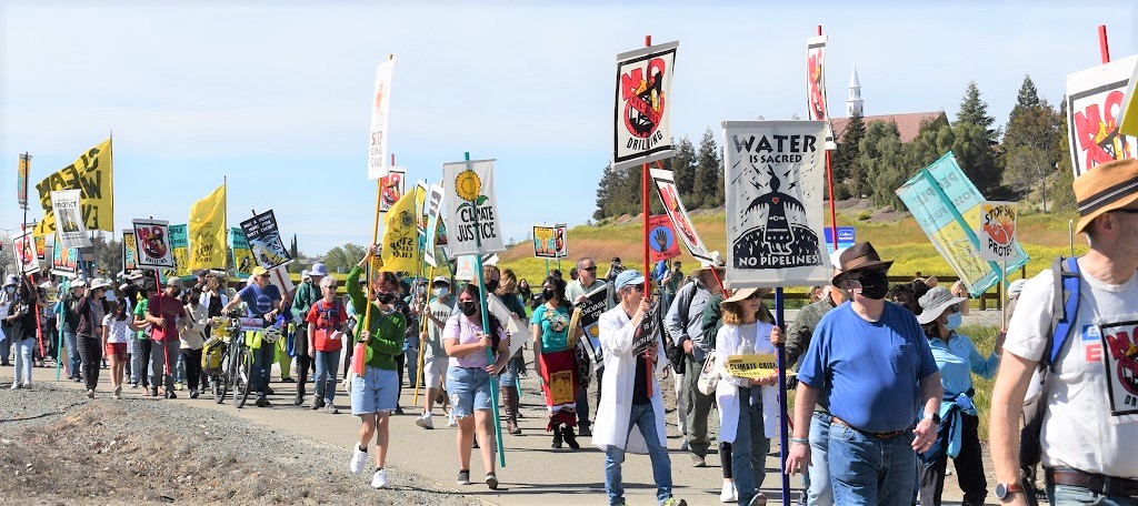 People marching in Antioch, CA, for clean air, no drilling near homes and businesses