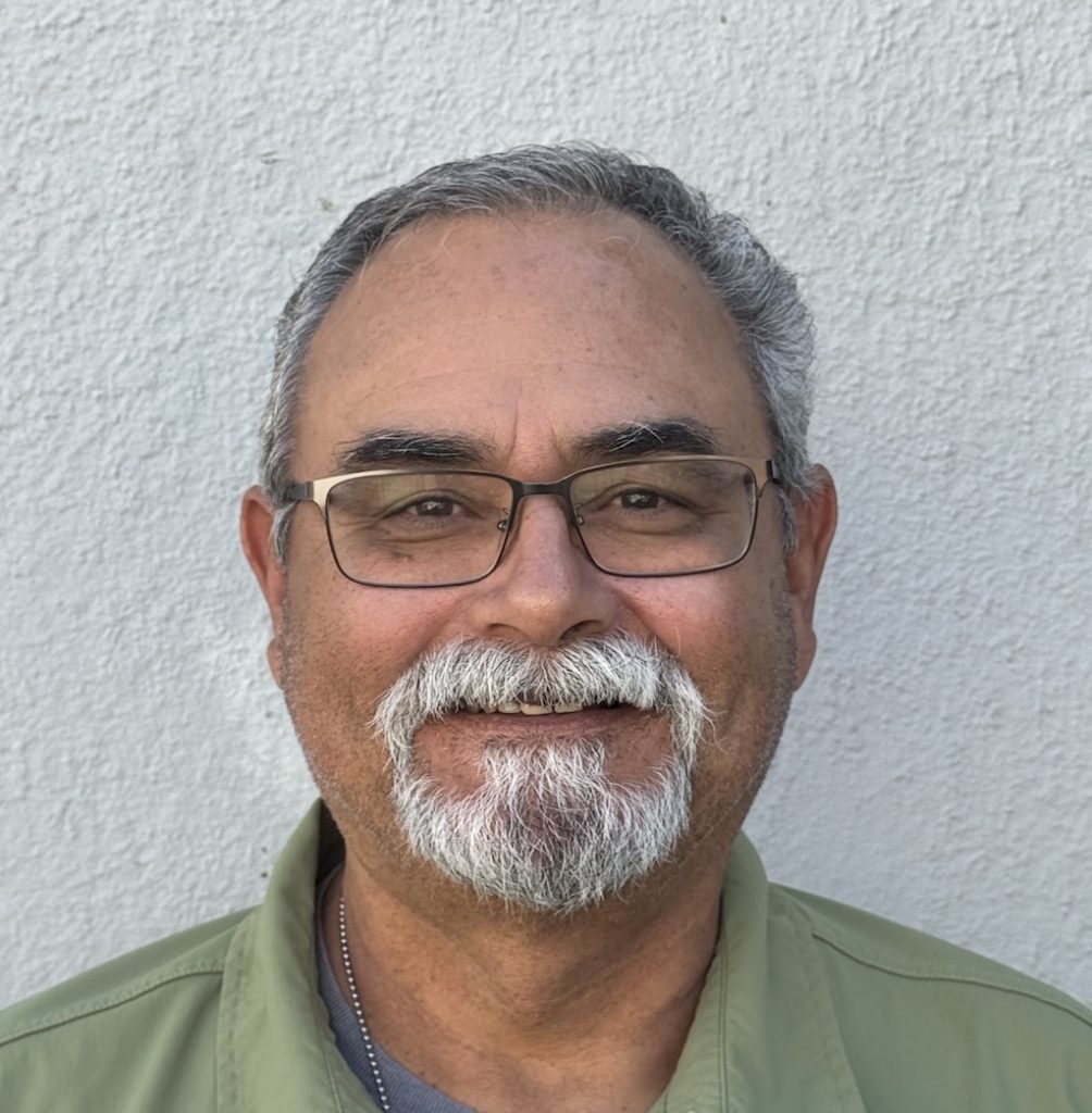 350 CCA Volunteer Lou Flores